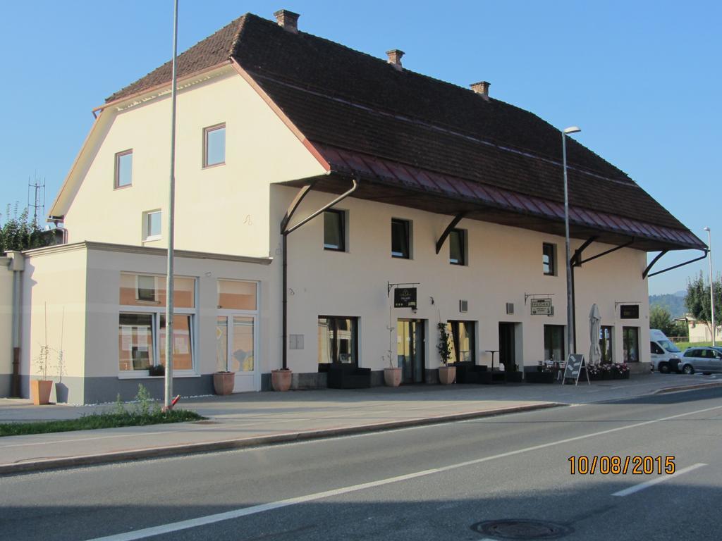 Villa Tollazzi Logatec Exterior photo